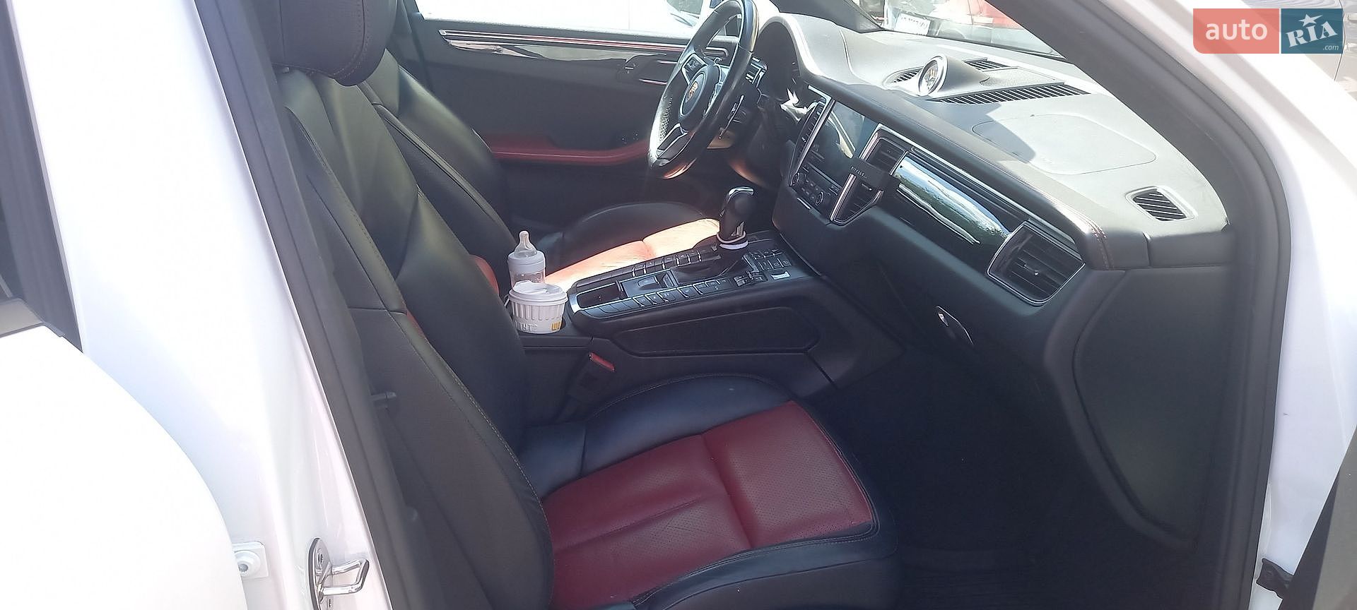 Porsche Macan 2017 VIN WP1AA2A55JLB01931 фото оголошення 23 з 48