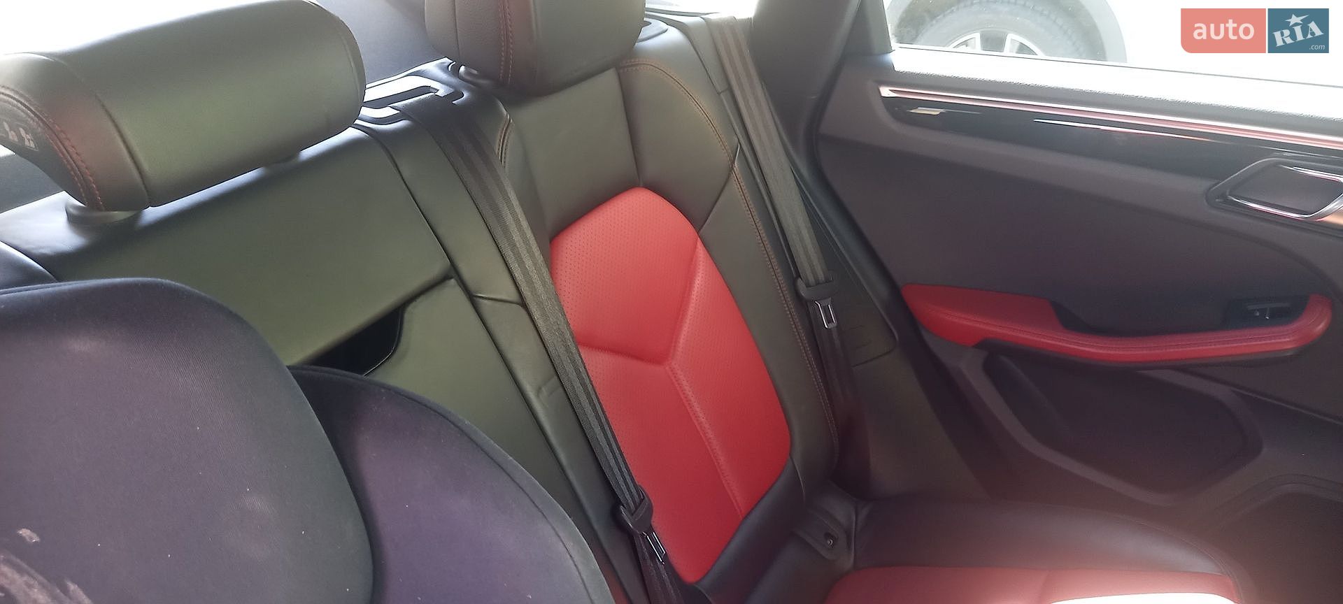 Porsche Macan 2017 VIN WP1AA2A55JLB01931 фото оголошення 26 з 48