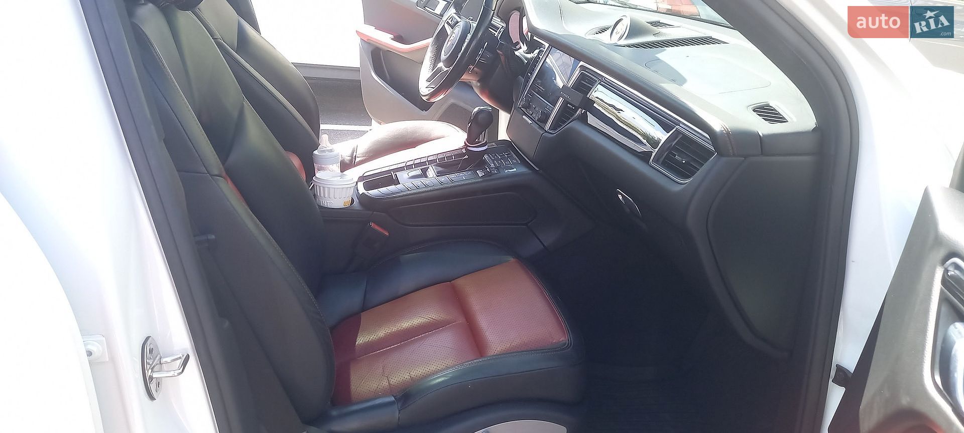 Porsche Macan 2017 VIN WP1AA2A55JLB01931 фото оголошення 29 з 48