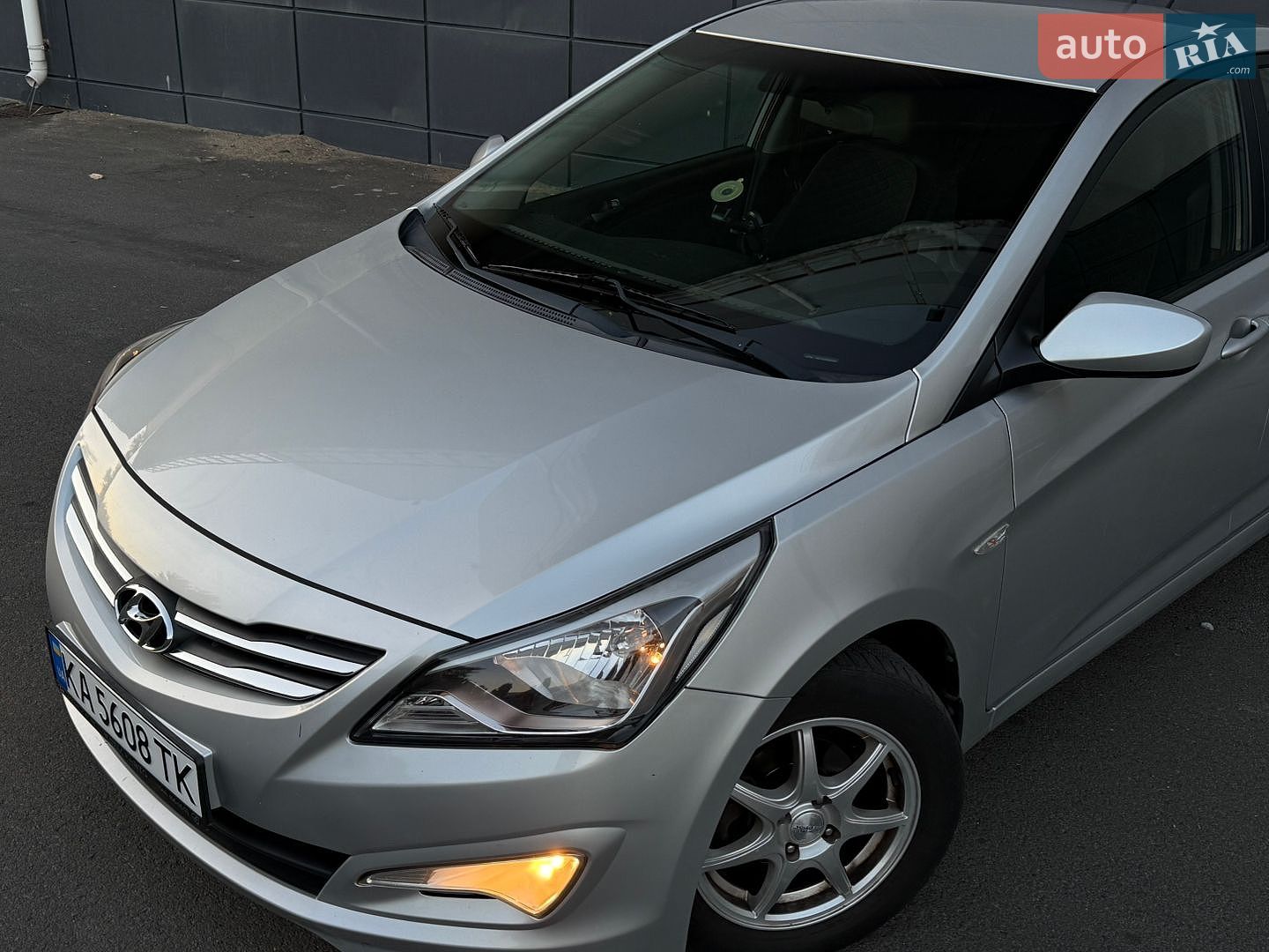 Hyundai Accent 2016 VIN Z94CT41CBHR564346 фото оголошення 2 з 21