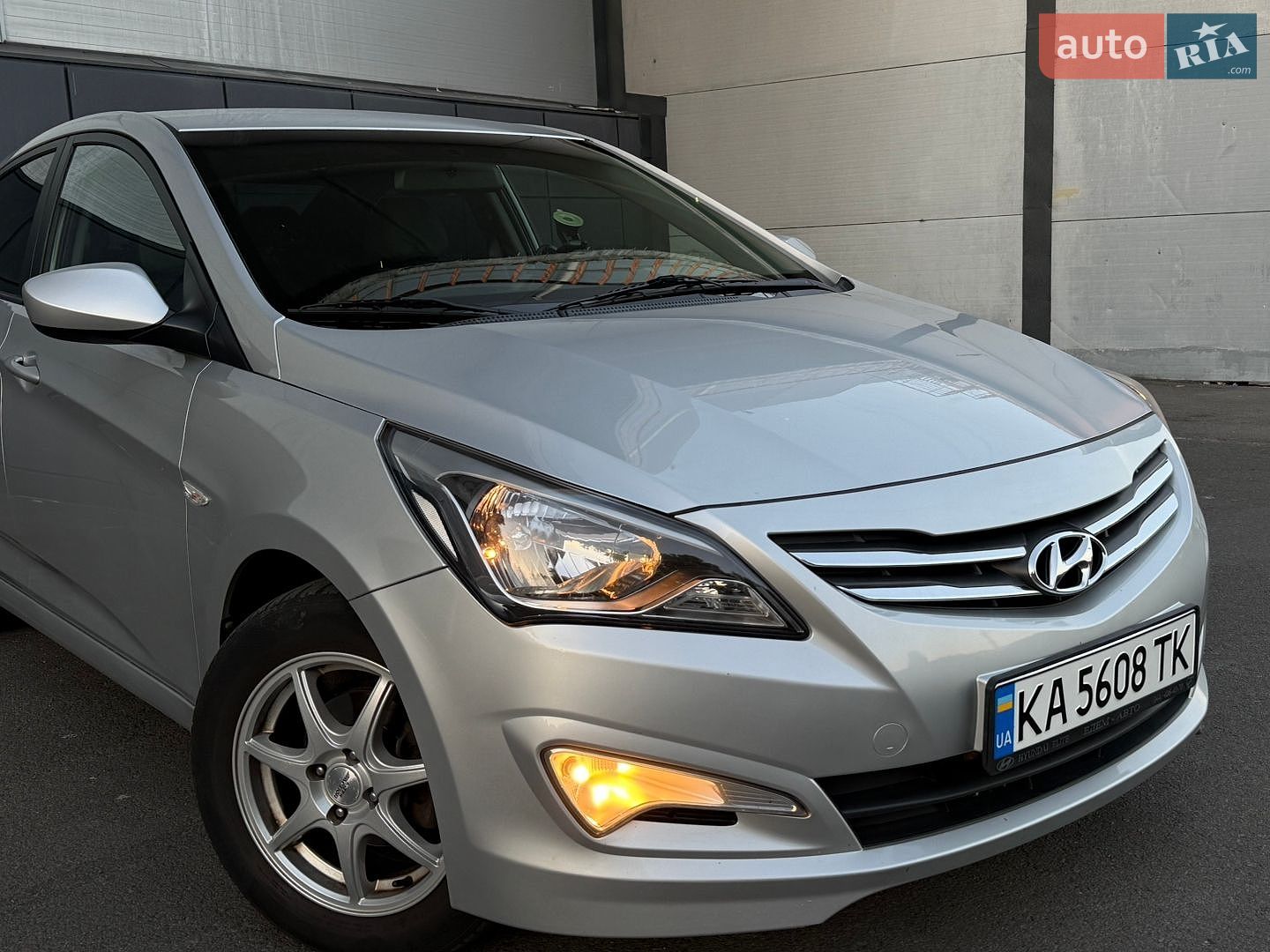 Hyundai Accent 2016 VIN Z94CT41CBHR564346 фото оголошення 5 з 21