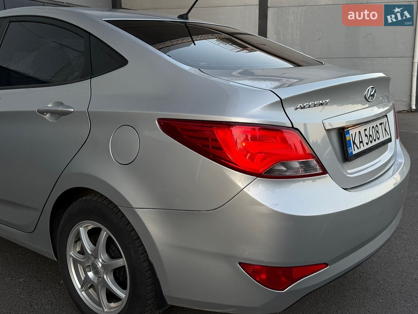 Hyundai Accent 2016 VIN Z94CT41CBHR564346 фото оголошення 9 з 21