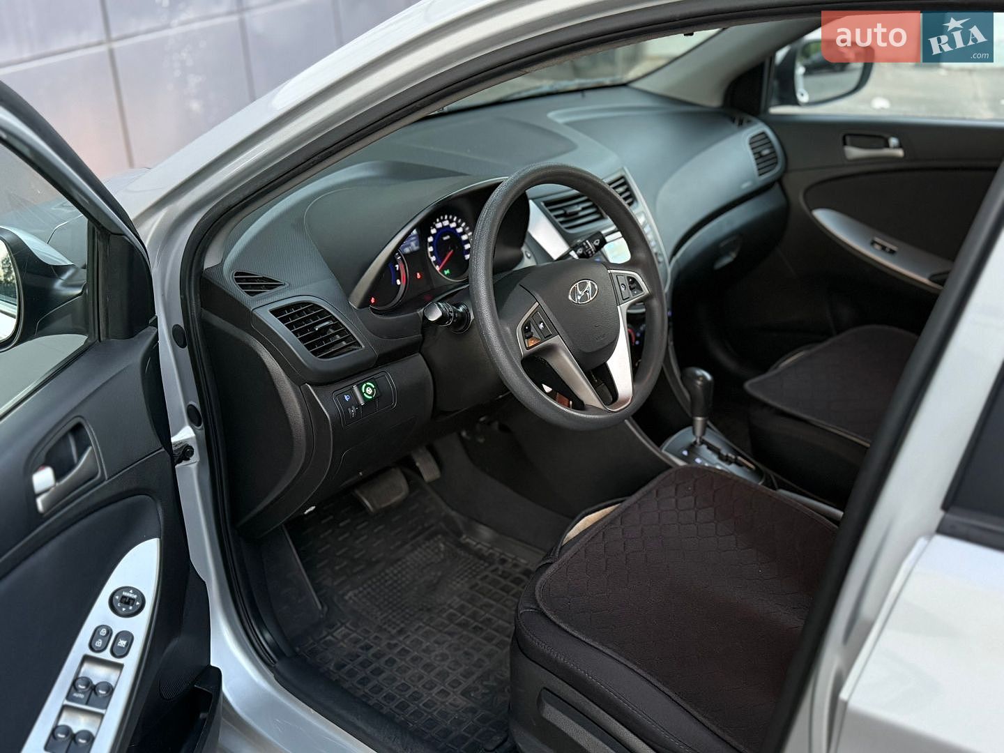 Hyundai Accent 2016 VIN Z94CT41CBHR564346 фото оголошення 13 з 21