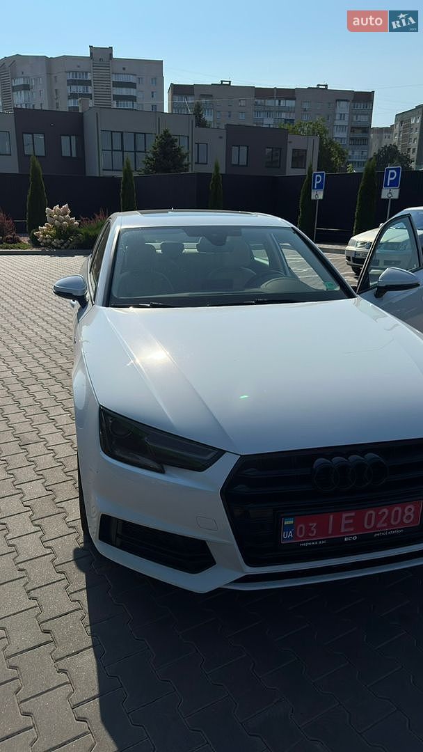 Audi A4 2018 VIN WAUDNAF41JA131191 фото оголошення 4 з 30
