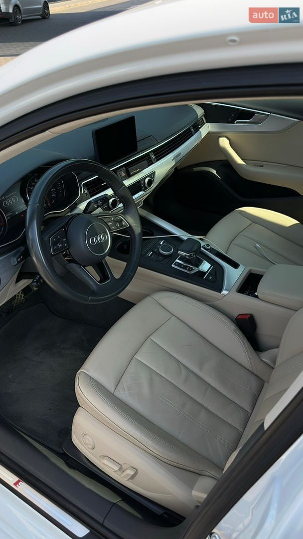 Audi A4 2018 VIN WAUDNAF41JA131191 фото оголошення 18 з 30