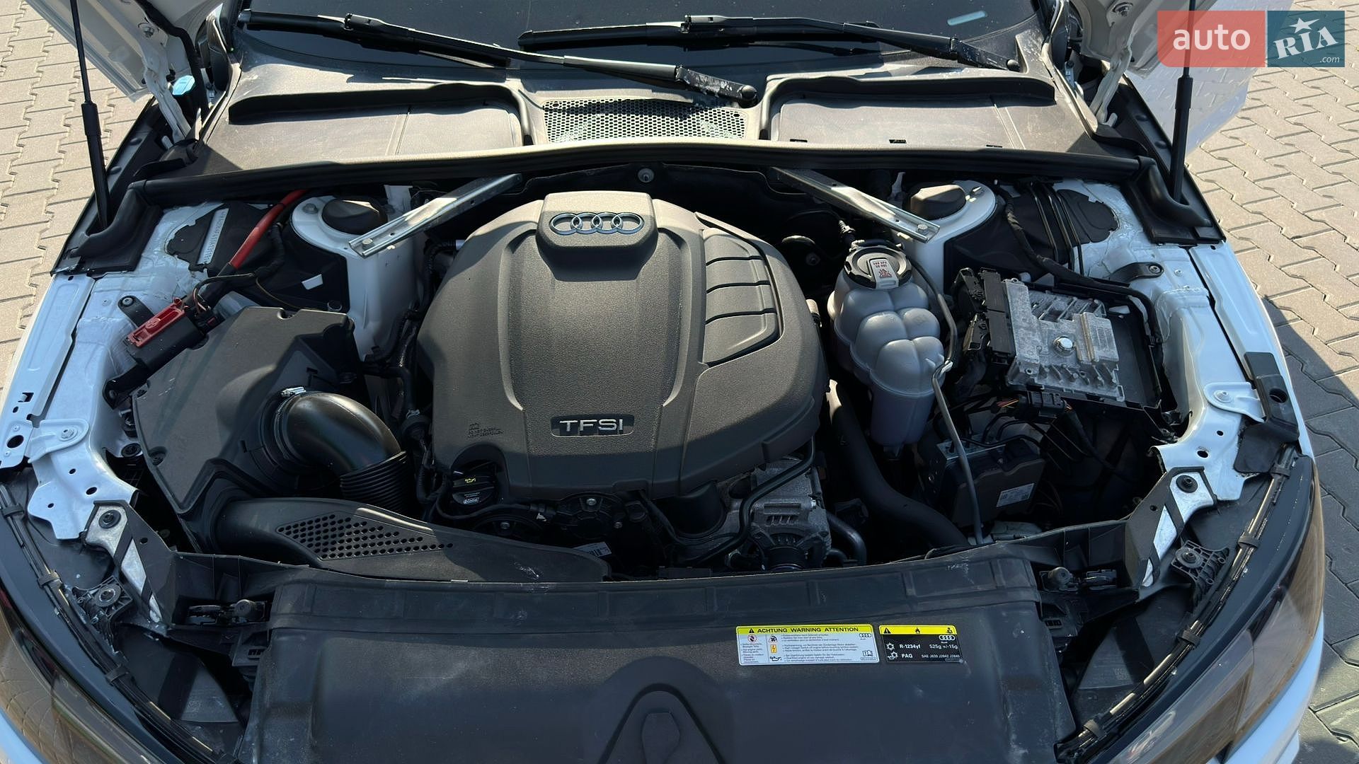 Audi A4 2018 VIN WAUDNAF41JA131191 фото оголошення 30 з 30