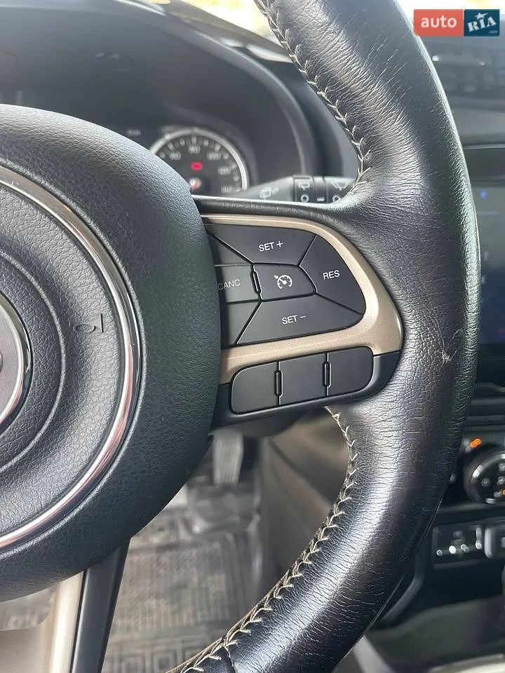 Jeep Renegade 2015 VIN ZACCJADT4FPC14688 фото оголошення 18 з 29