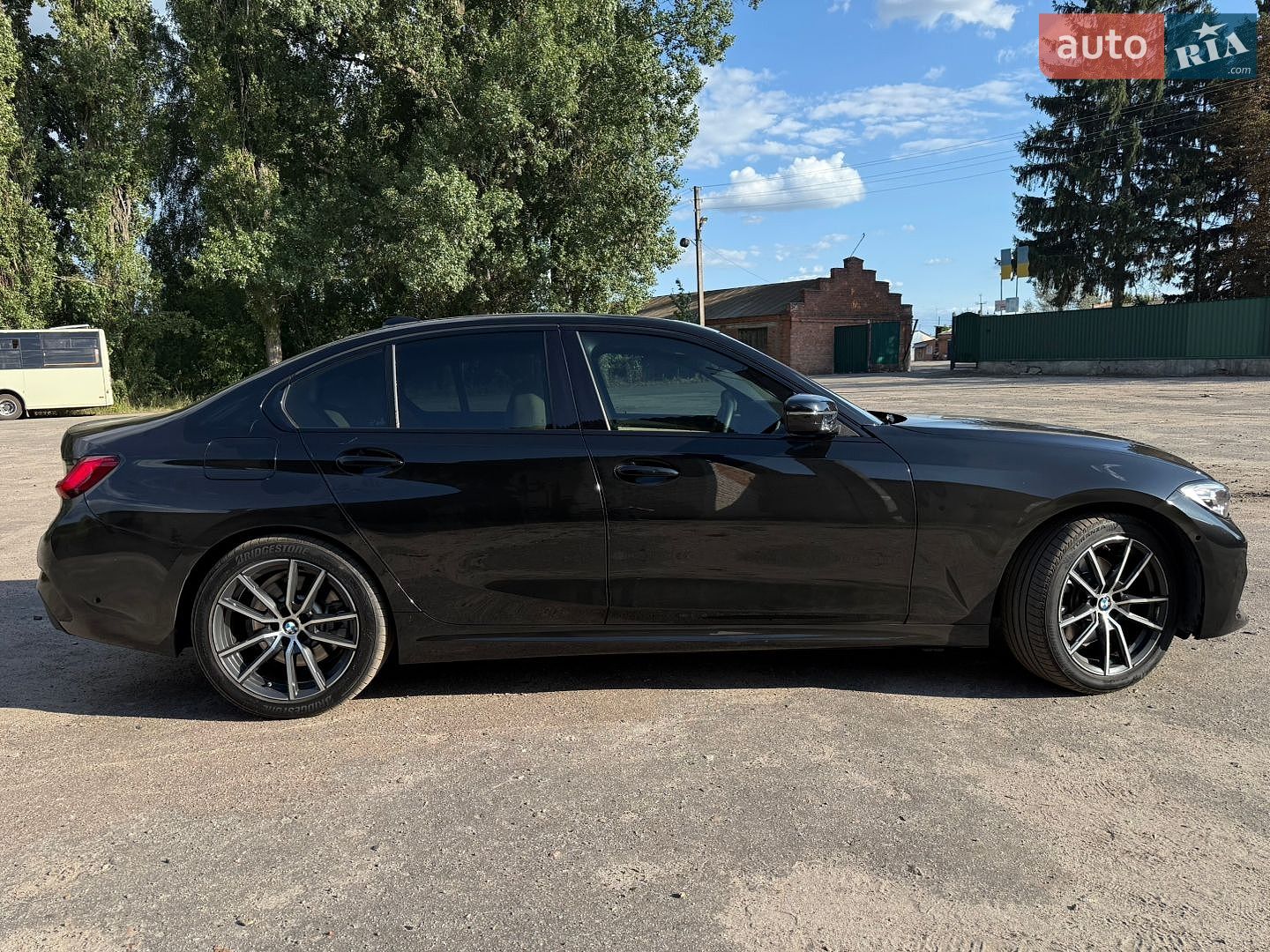 BMW 3 Series 2019 VIN WBA5R1C58KAK09506 фото оголошення 6 з 19