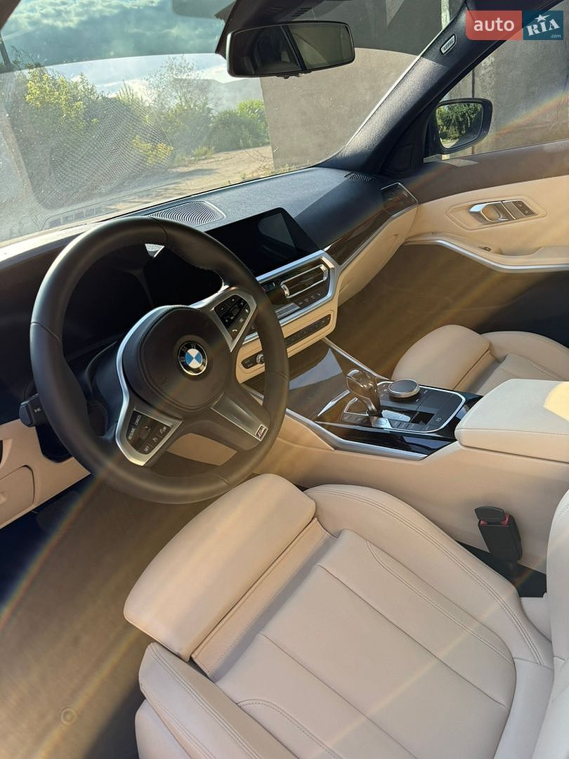 BMW 3 Series 2019 VIN WBA5R1C58KAK09506 фото оголошення 16 з 19