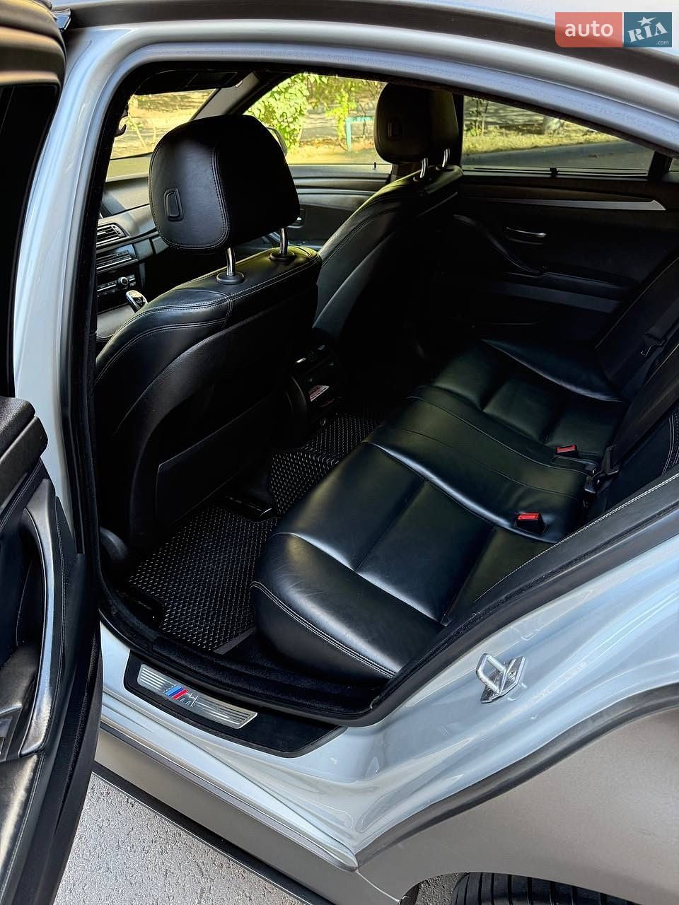 BMW 5 Series 2014 VIN WBA5B3C52FD541753 фото оголошення 11 з 18