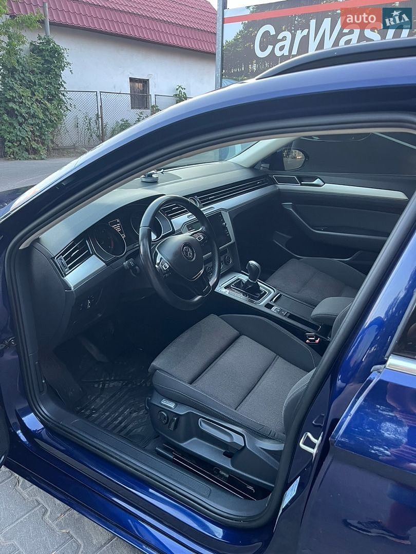 Volkswagen Passat 2017 VIN WVWZZZ3CZJE049539 фото оголошення 6 з 7