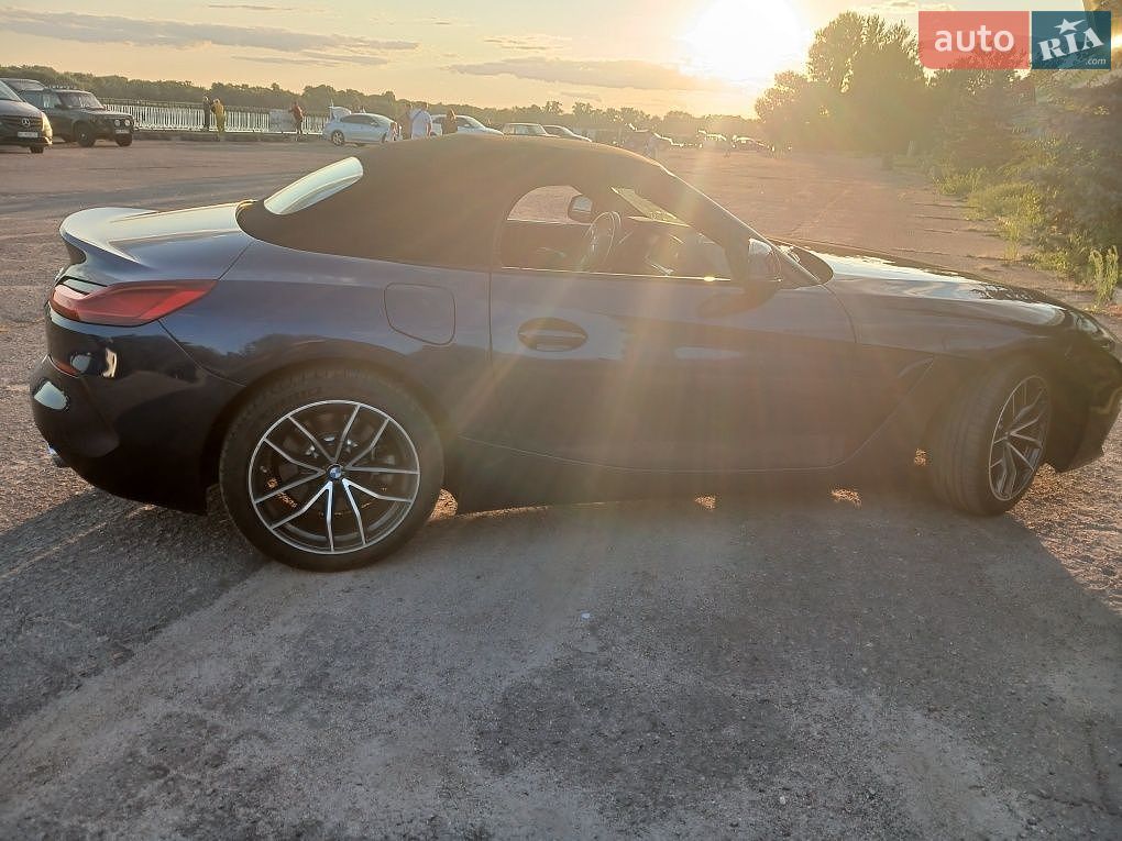 BMW Z4 2021 VIN WBAHF3C08MWX19804 фото оголошення 3 з 22