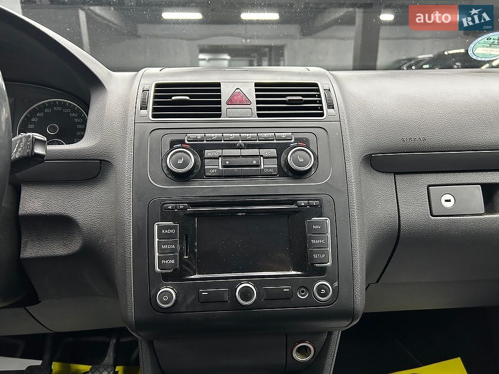 Volkswagen Touran 2011 VIN WVGZZZ1TZCW041158 фото оголошення 18 з 24