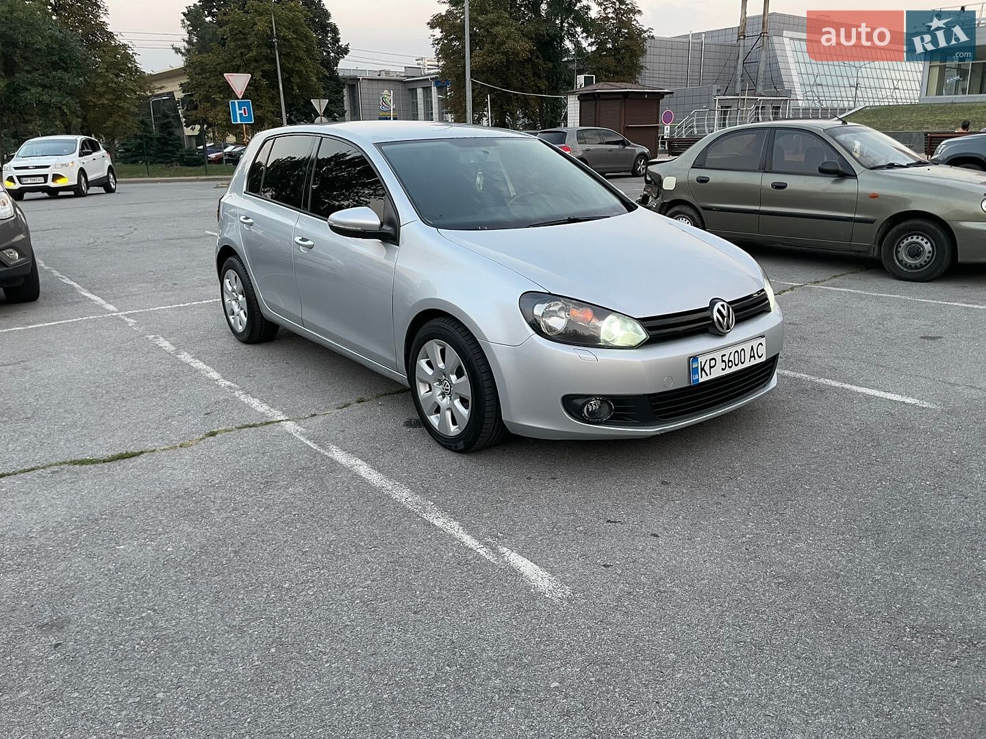 Volkswagen Golf 2010 VIN WVWZZZ1KZAW320500 фото оголошення 8 з 13