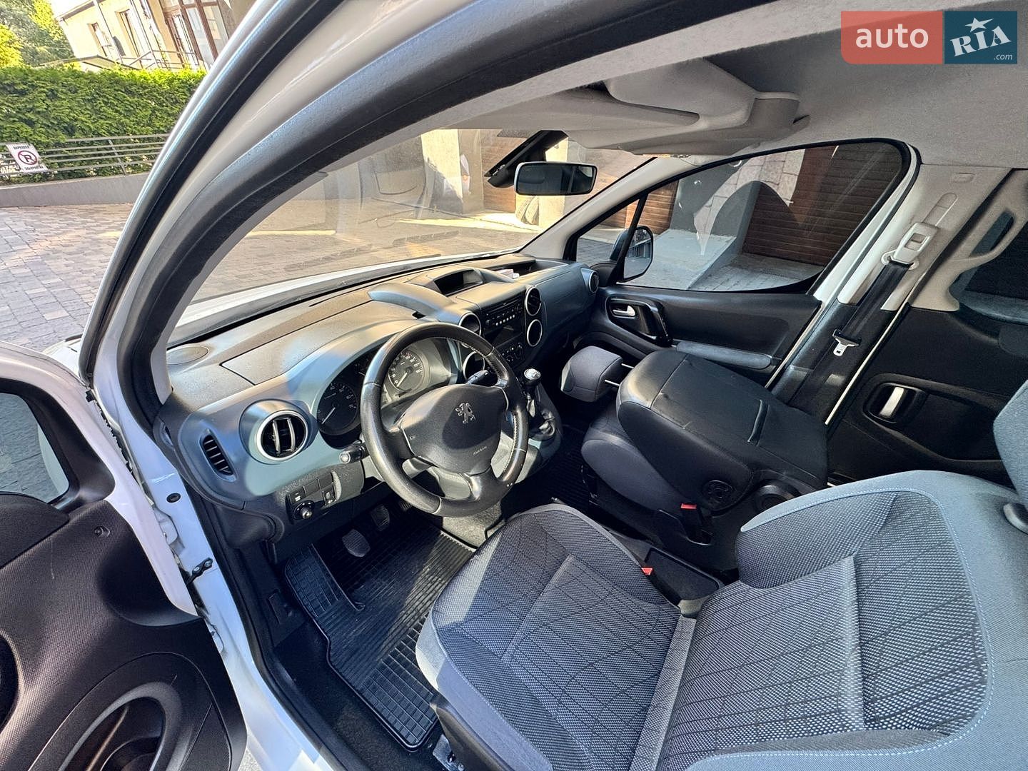 Peugeot Partner 2008 VIN VF37J9HZC68030685 фото оголошення 16 з 40