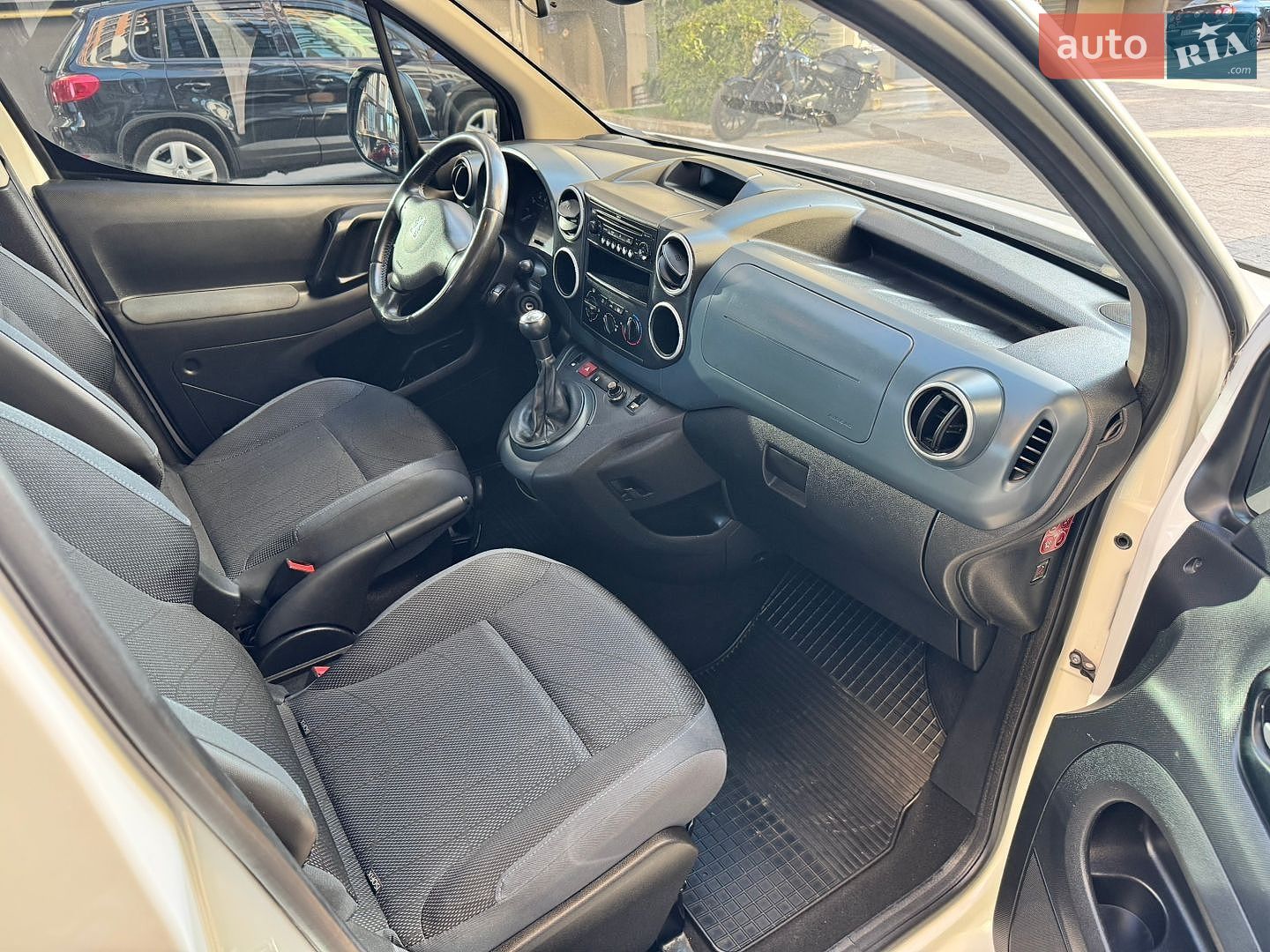 Peugeot Partner 2008 VIN VF37J9HZC68030685 фото оголошення 23 з 40