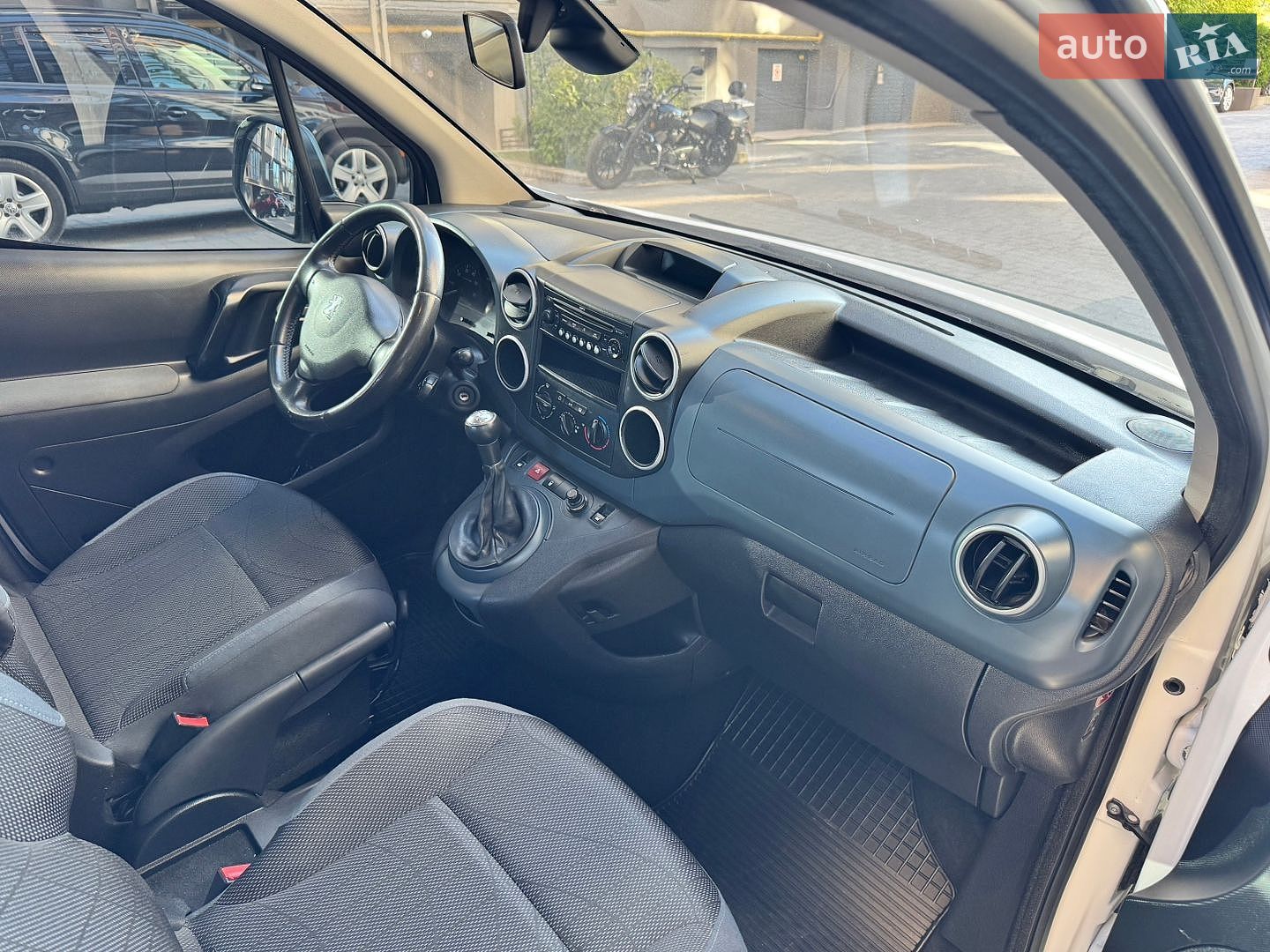 Peugeot Partner 2008 VIN VF37J9HZC68030685 фото оголошення 27 з 40