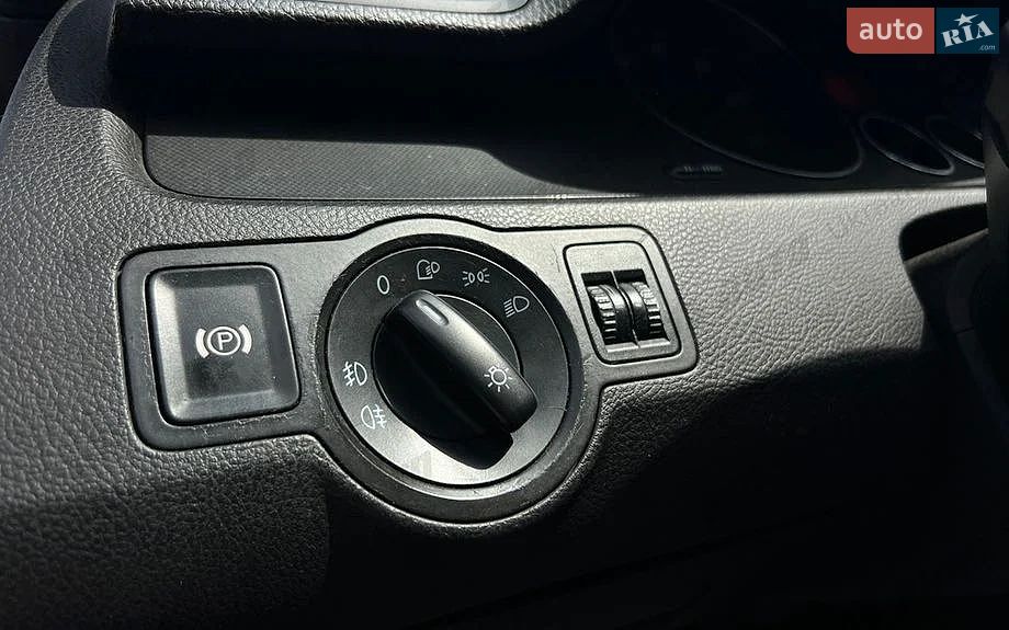 Volkswagen Passat 2005 VIN WVWZZZ3CZ6P065318 фото оголошення 14 з 16
