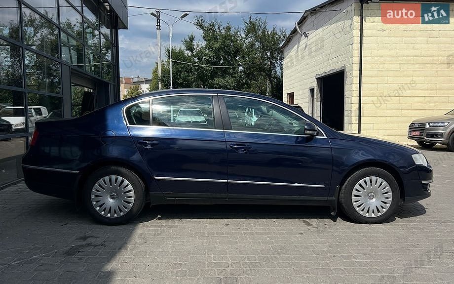 Volkswagen Passat 2005 VIN WVWZZZ3CZ6P065318 фото оголошення 2 з 16