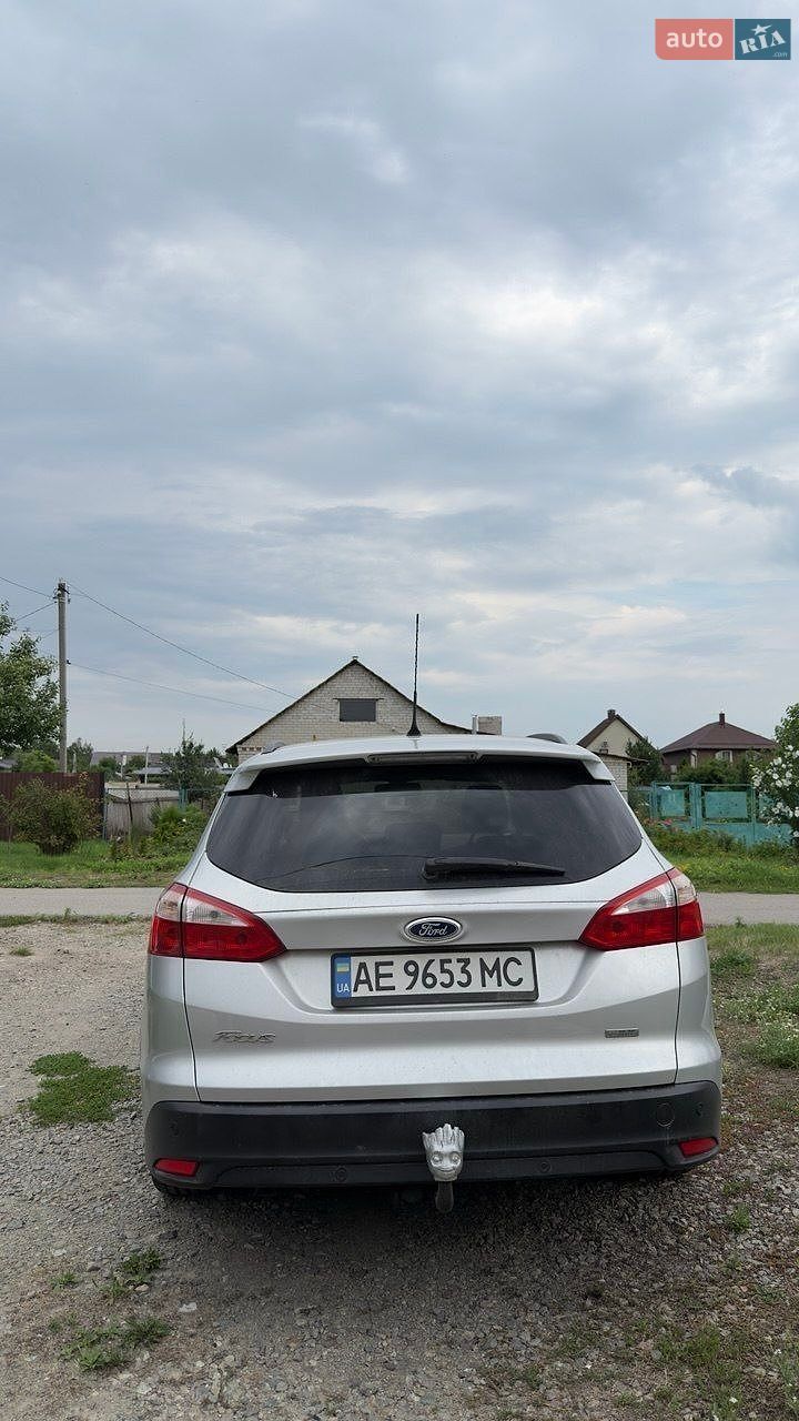Ford Focus 2014 VIN WF0LXXGCBLET42811 фото оголошення 3 з 8