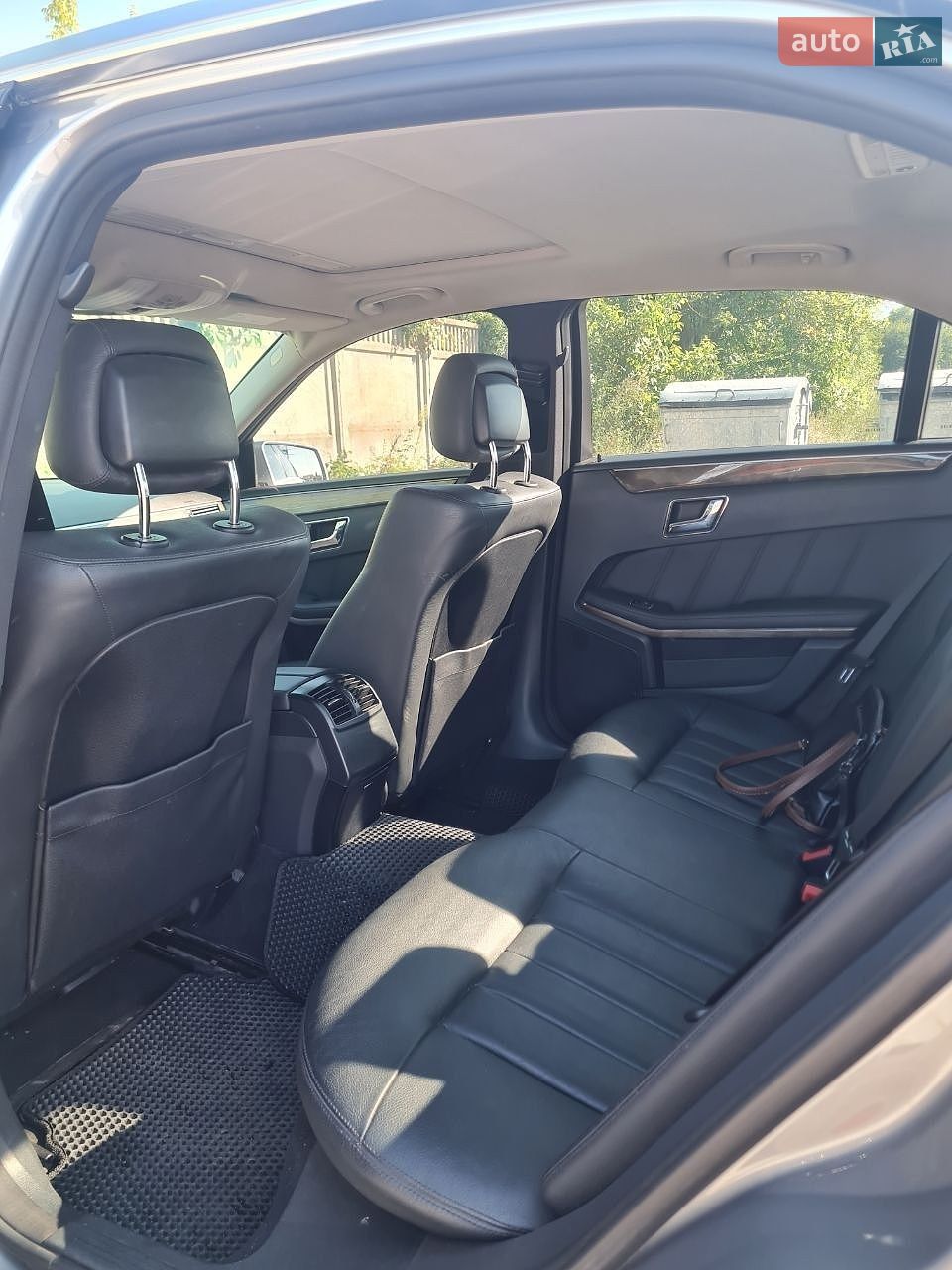 Mercedes-Benz E-Class 2010 VIN WDD2120021A166154 фото оголошення 7 з 8
