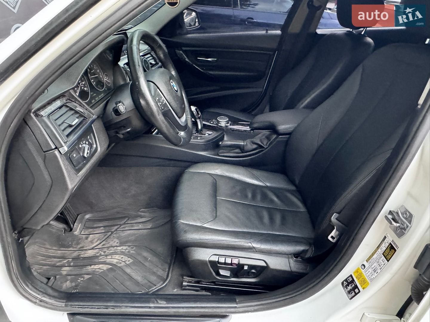 BMW 3 Series 2015 VIN WBA3B5C54FF962560 фото оголошення 9 з 16