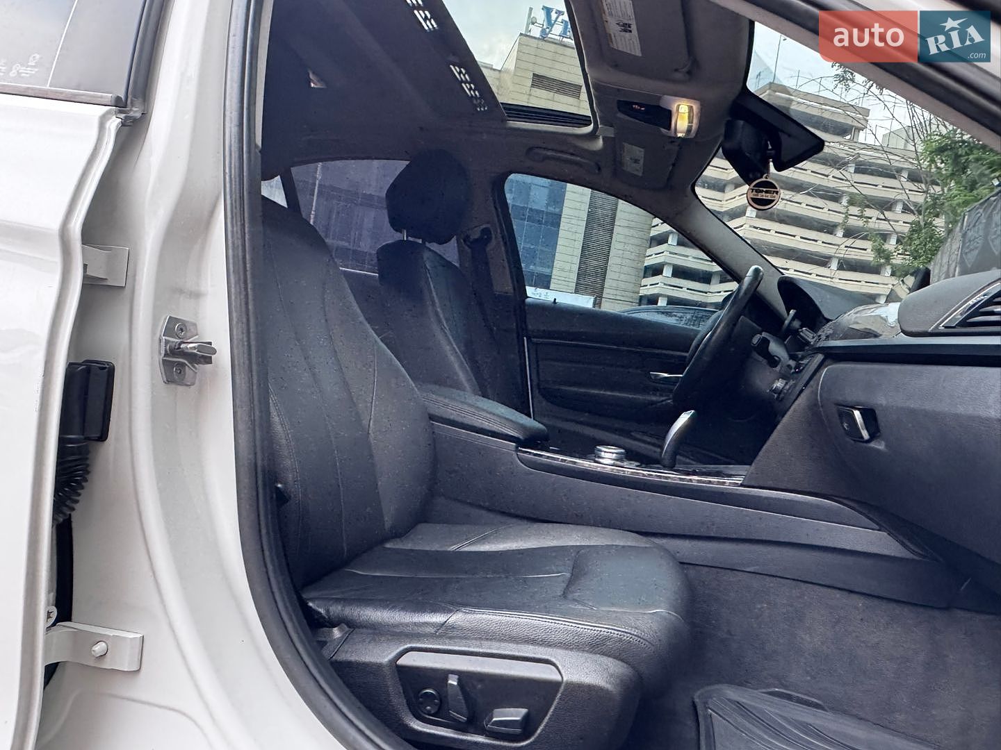 BMW 3 Series 2015 VIN WBA3B5C54FF962560 фото оголошення 10 з 16