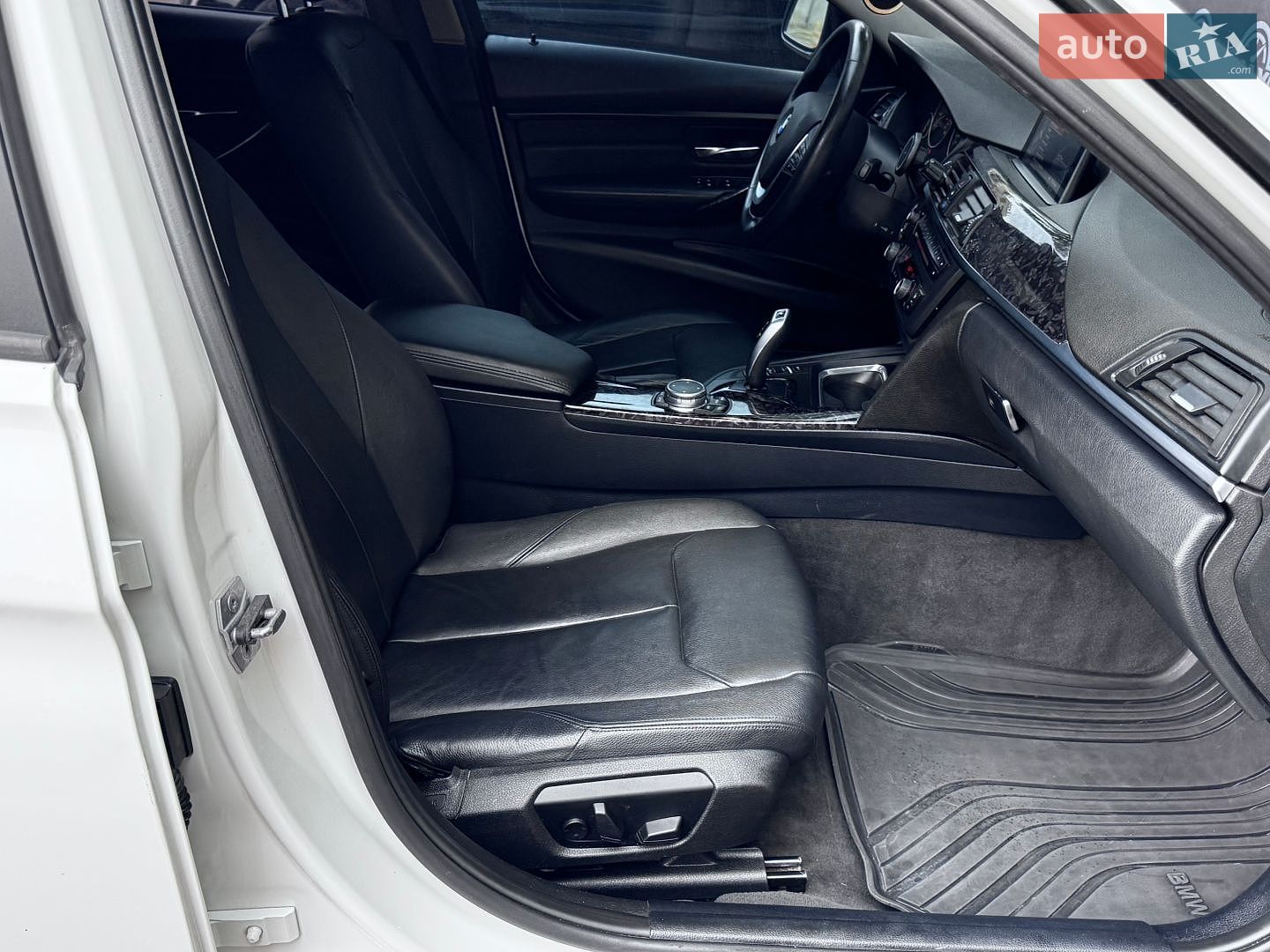BMW 3 Series 2015 VIN WBA3B5C54FF962560 фото оголошення 14 з 16