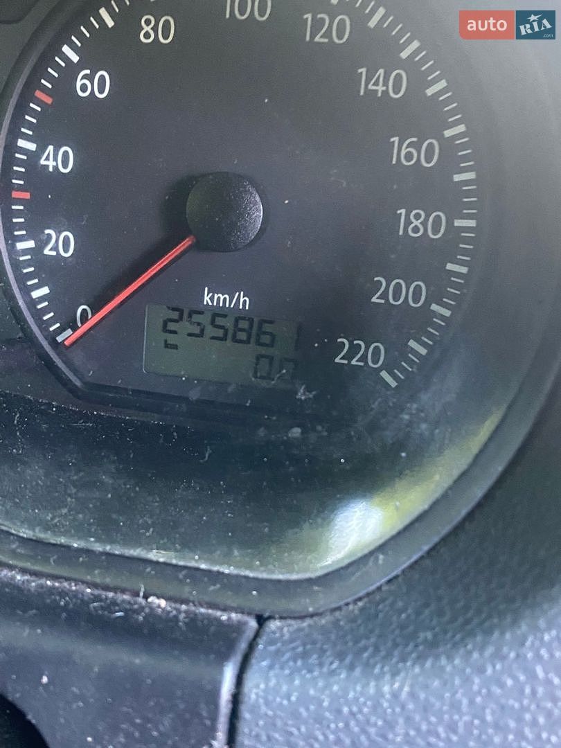 Volkswagen Polo 2005 VIN WVWZZZ9NZ6D019320 фото оголошення 8 з 13