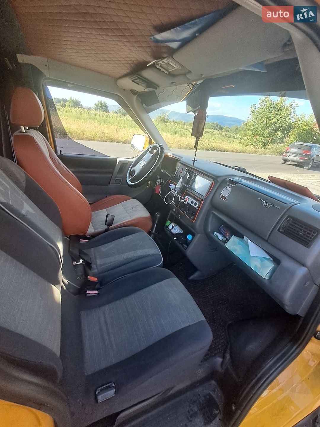 Volkswagen Transporter 2003 VIN WV1ZZZ70Z3H041180 фото оголошення 8 з 10