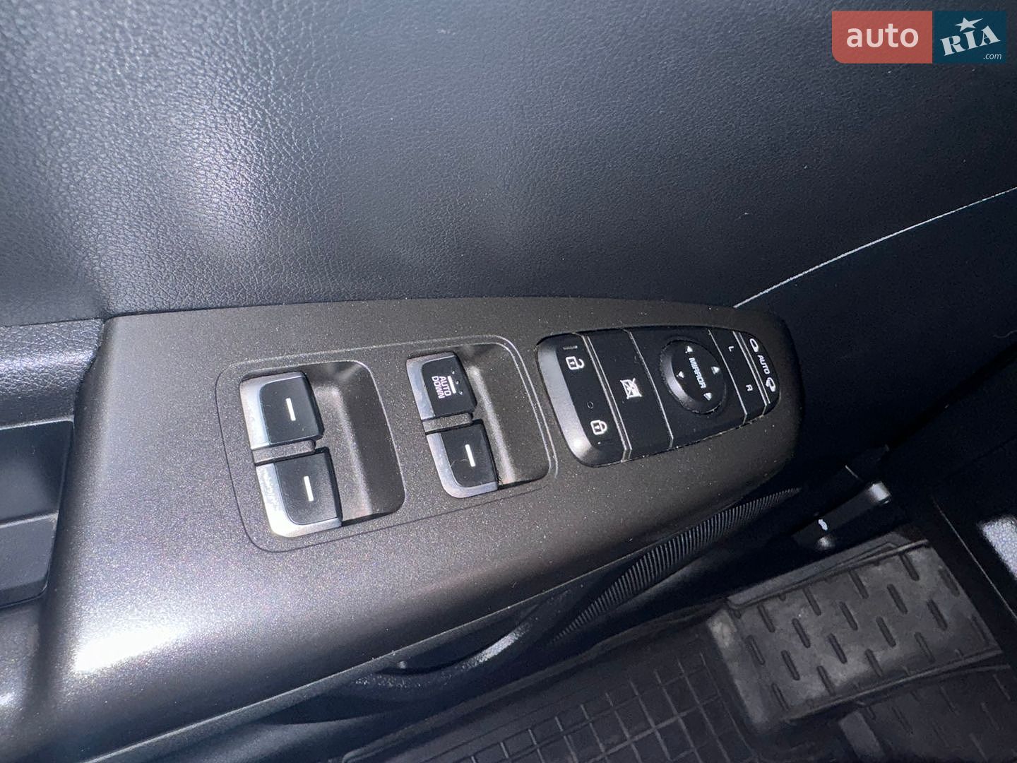 Kia Sportage 2017 VIN U5YPG815AHL377156 фото оголошення 78 з 82