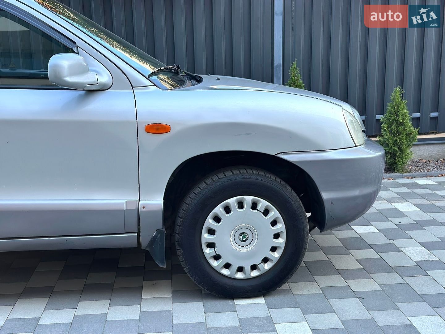 Hyundai Santa FE 2001 VIN KMHSC81AP1U029892 фото оголошення 5 з 37