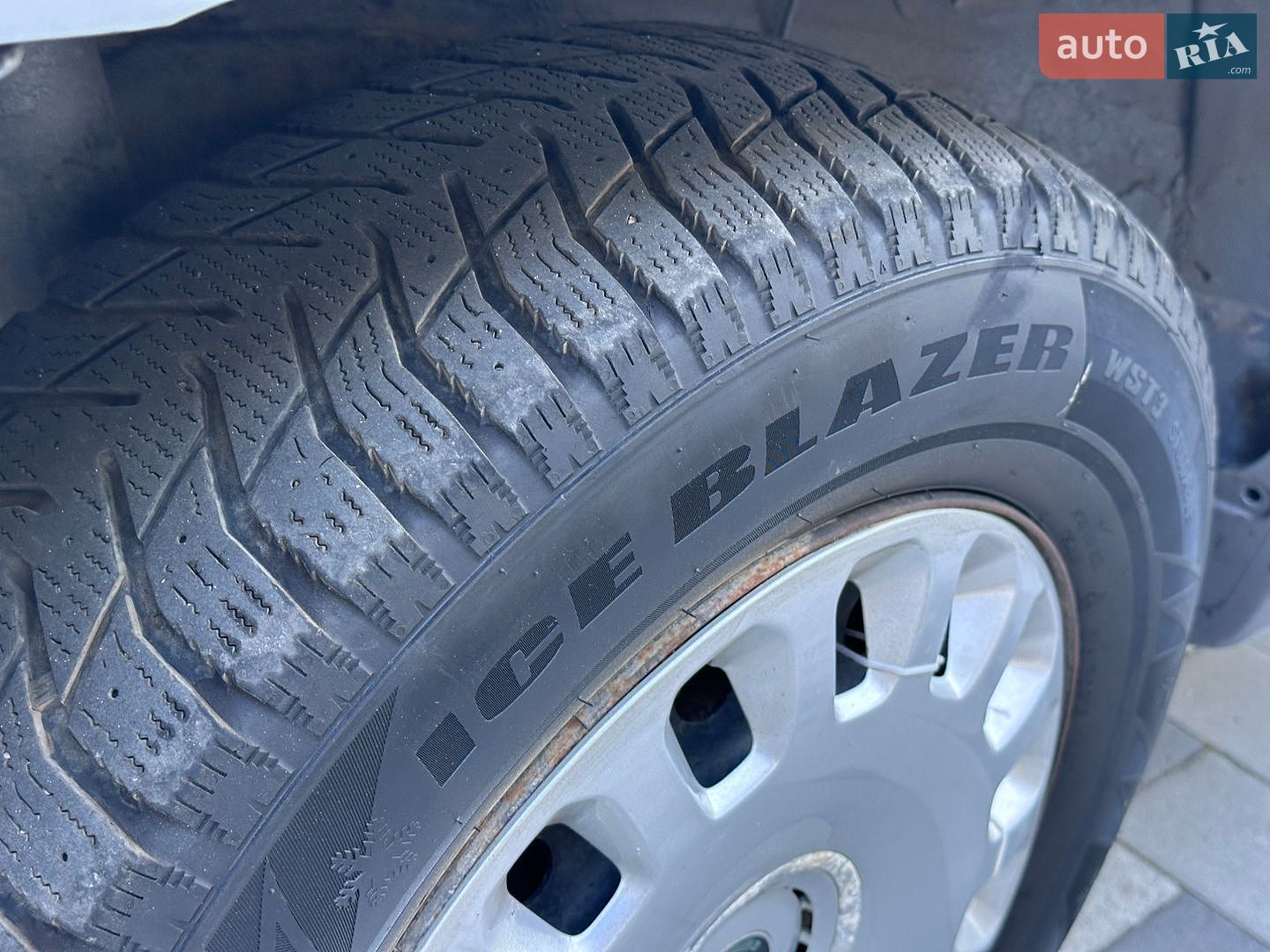 Hyundai Santa FE 2001 VIN KMHSC81AP1U029892 фото оголошення 17 з 37