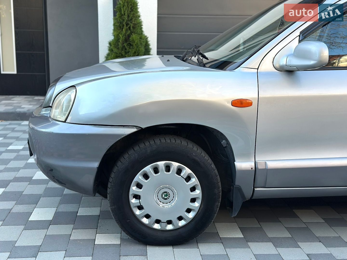 Hyundai Santa FE 2001 VIN KMHSC81AP1U029892 фото оголошення 9 з 37