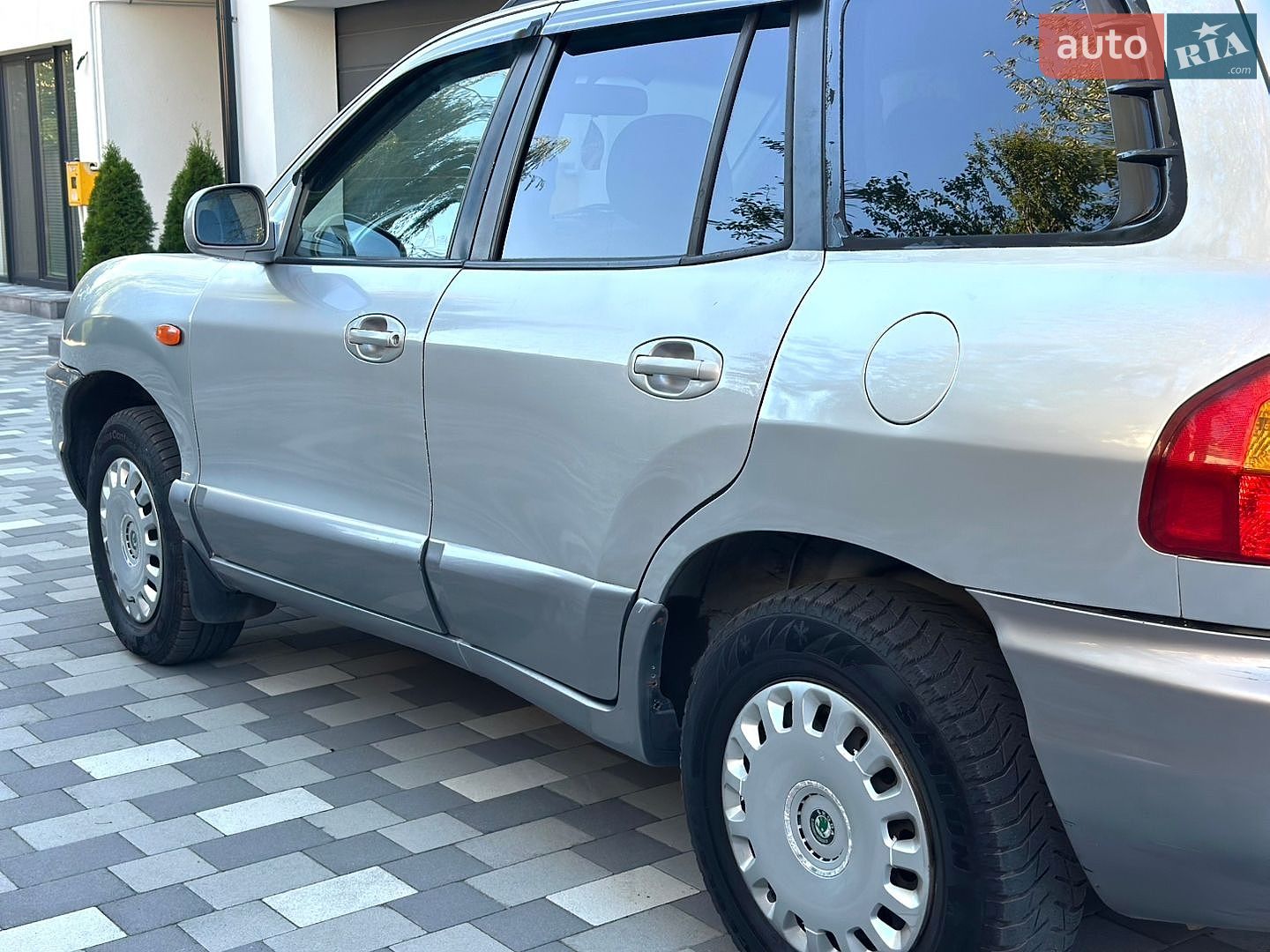 Hyundai Santa FE 2001 VIN KMHSC81AP1U029892 фото оголошення 12 з 37