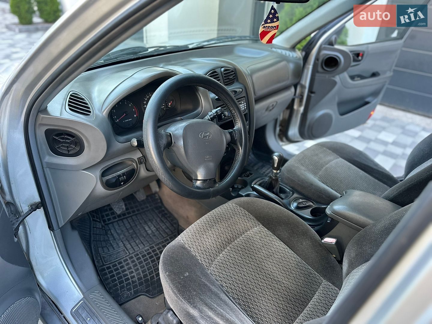 Hyundai Santa FE 2001 VIN KMHSC81AP1U029892 фото оголошення 27 з 37