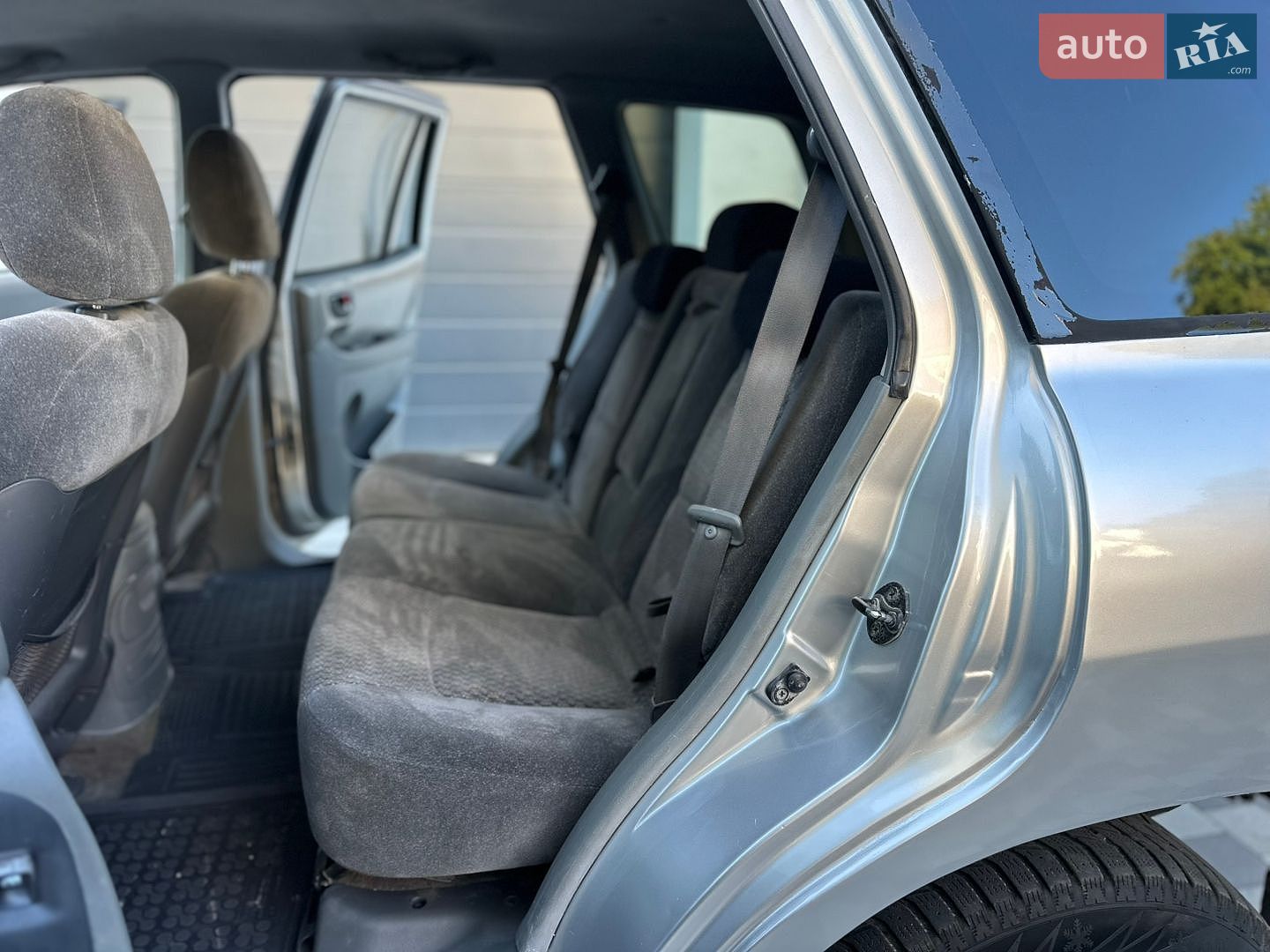 Hyundai Santa FE 2001 VIN KMHSC81AP1U029892 фото оголошення 33 з 37