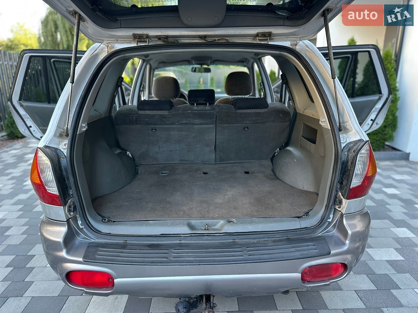 Hyundai Santa FE 2001 VIN KMHSC81AP1U029892 фото оголошення 16 з 37