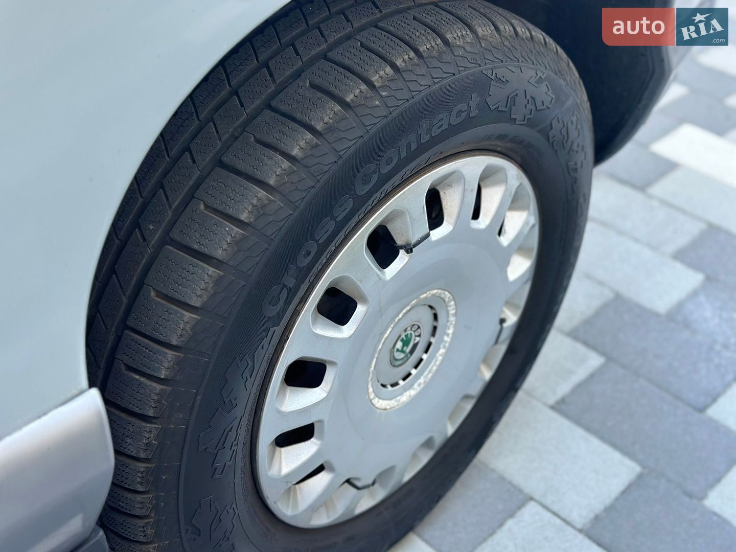 Hyundai Santa FE 2001 VIN KMHSC81AP1U029892 фото оголошення 36 з 37