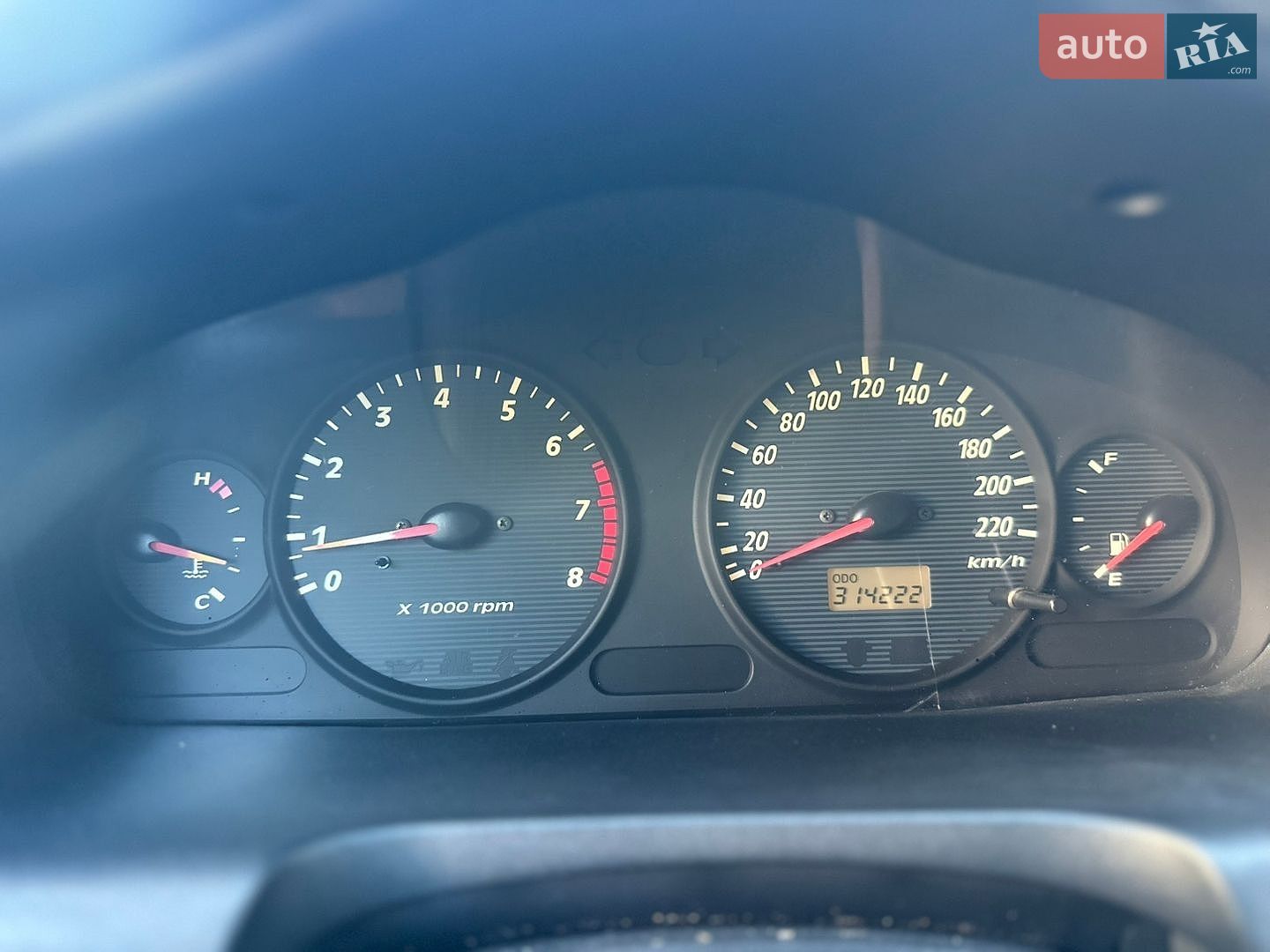 Hyundai Santa FE 2001 VIN KMHSC81AP1U029892 фото оголошення 28 з 37