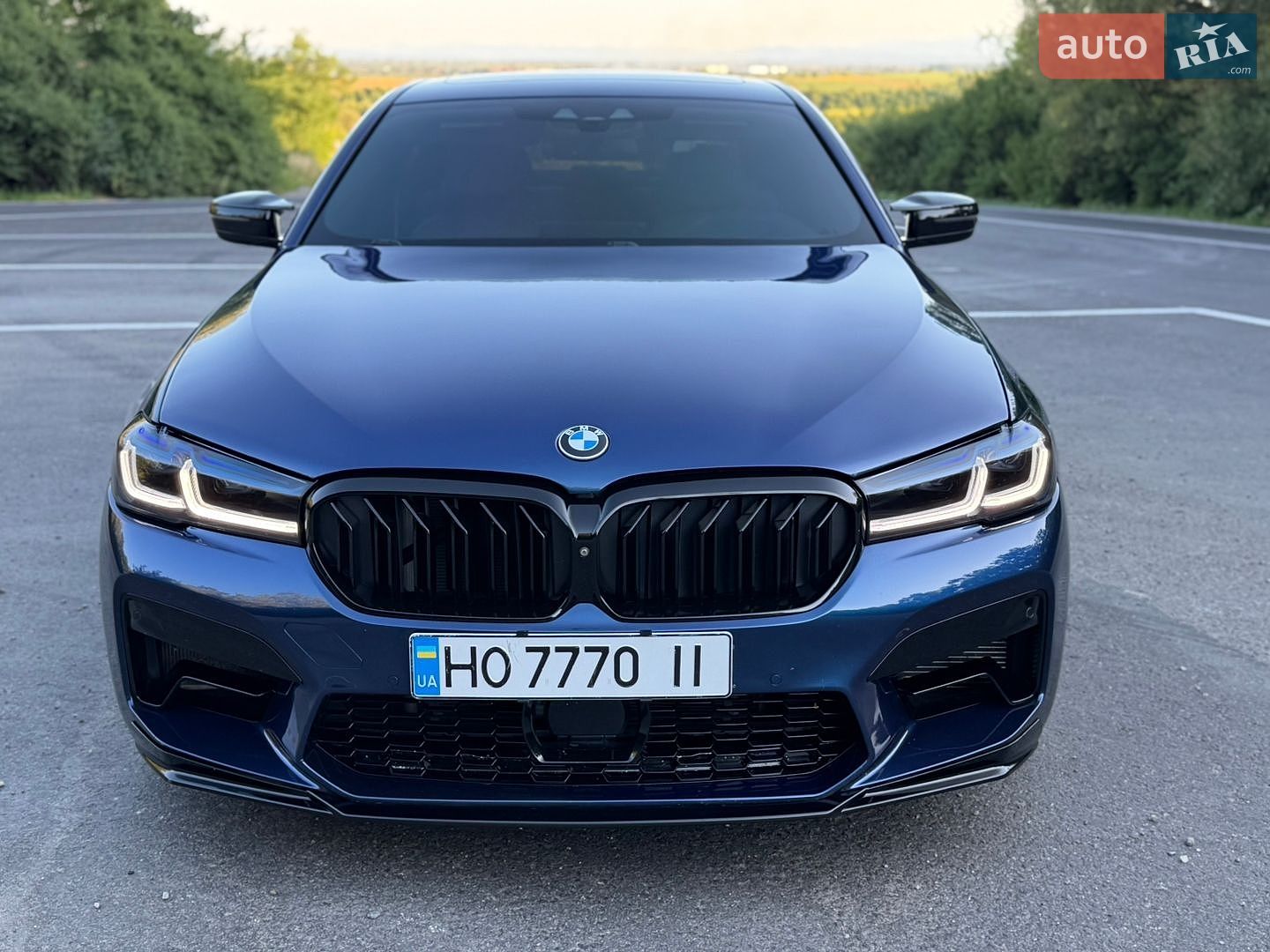 BMW 5 Series 2017 VIN WBAJE7C50JWC56319 фото оголошення 28 з 38