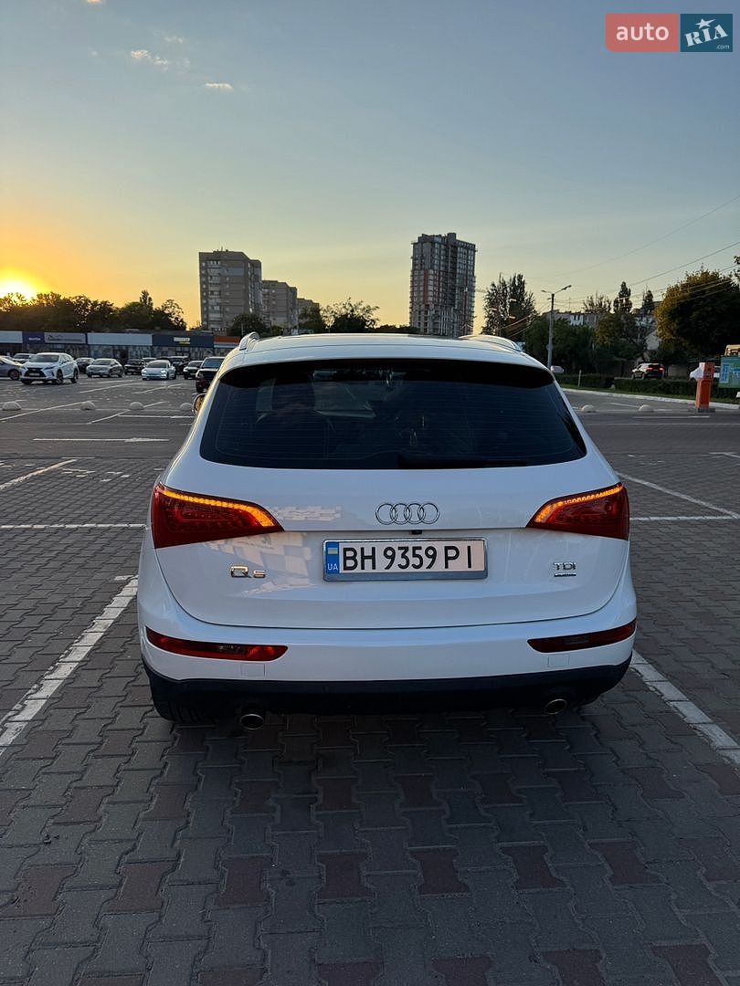 Audi Q5 2010 VIN WAUZZZ8R2BA020149 фото оголошення 14 з 35