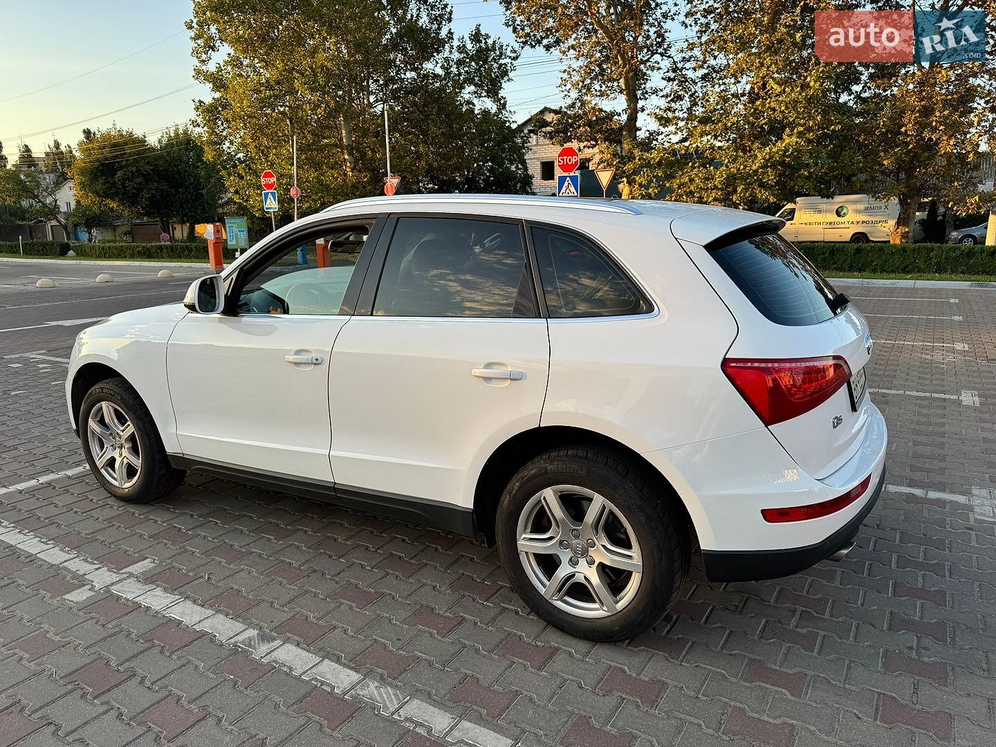 Audi Q5 2010 VIN WAUZZZ8R2BA020149 фото оголошення 8 з 35