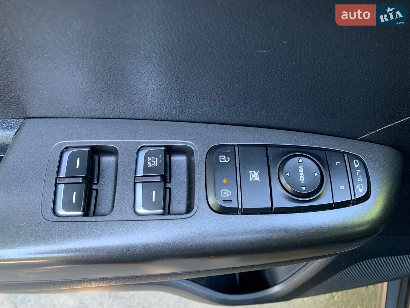 Kia Sportage 2017 VIN U5YPG815AHL248927 фото оголошення 12 з 26