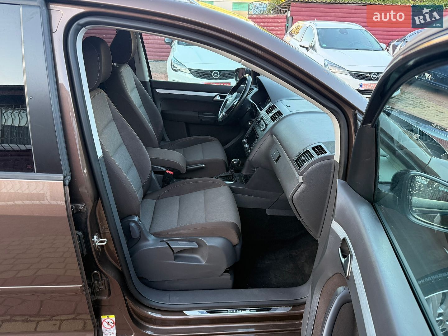 Volkswagen Touran 2012 VIN WVGZZZ1TZCW079547 фото оголошення 19 з 80