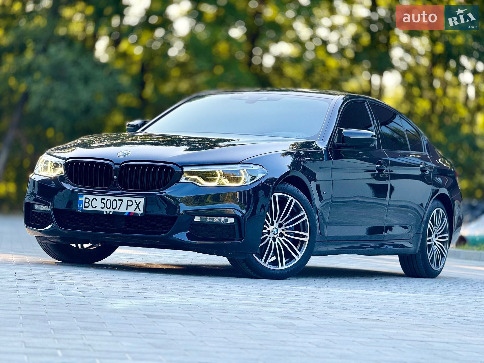 BMW 5 Series 2017 VIN WBAJA7C37HG905044 фото оголошення 6 з 122