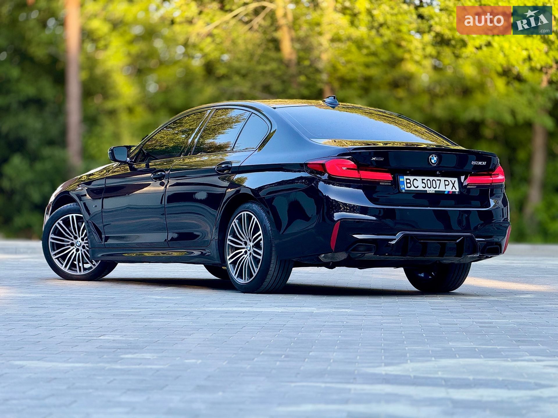BMW 5 Series 2017 VIN WBAJA7C37HG905044 фото оголошення 49 з 122