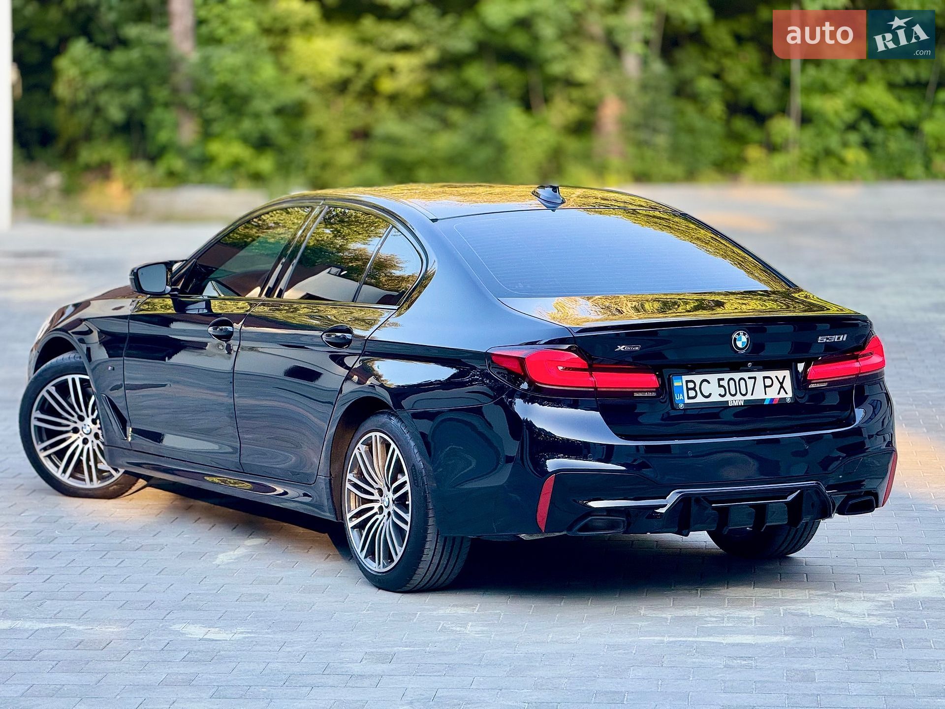 BMW 5 Series 2017 VIN WBAJA7C37HG905044 фото оголошення 25 з 122