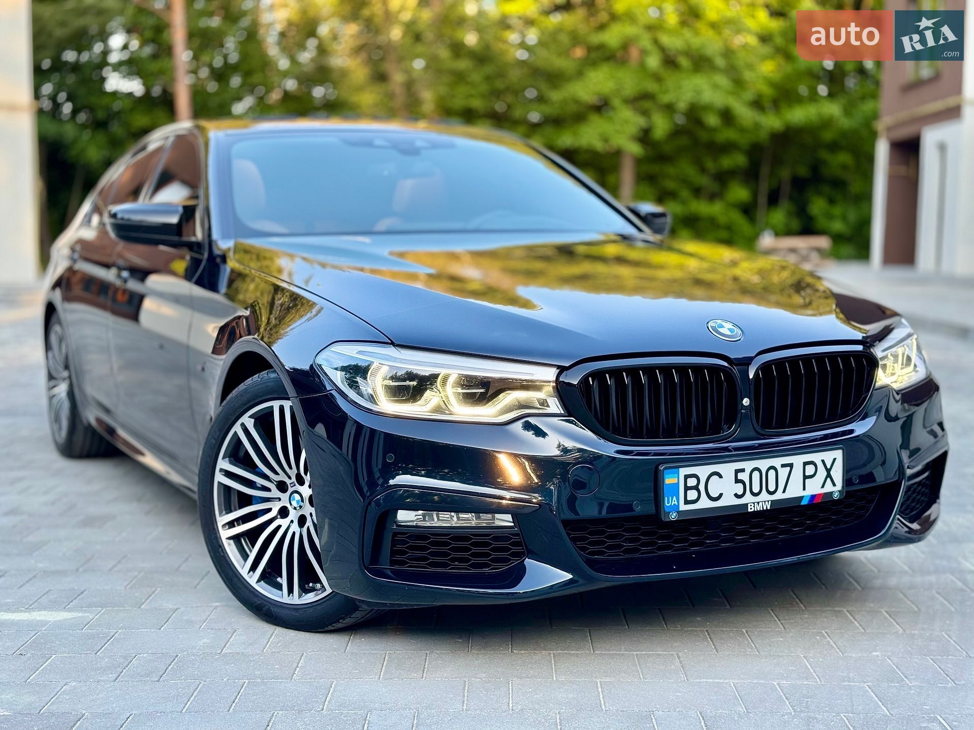BMW 5 Series 2017 VIN WBAJA7C37HG905044 фото оголошення 34 з 122