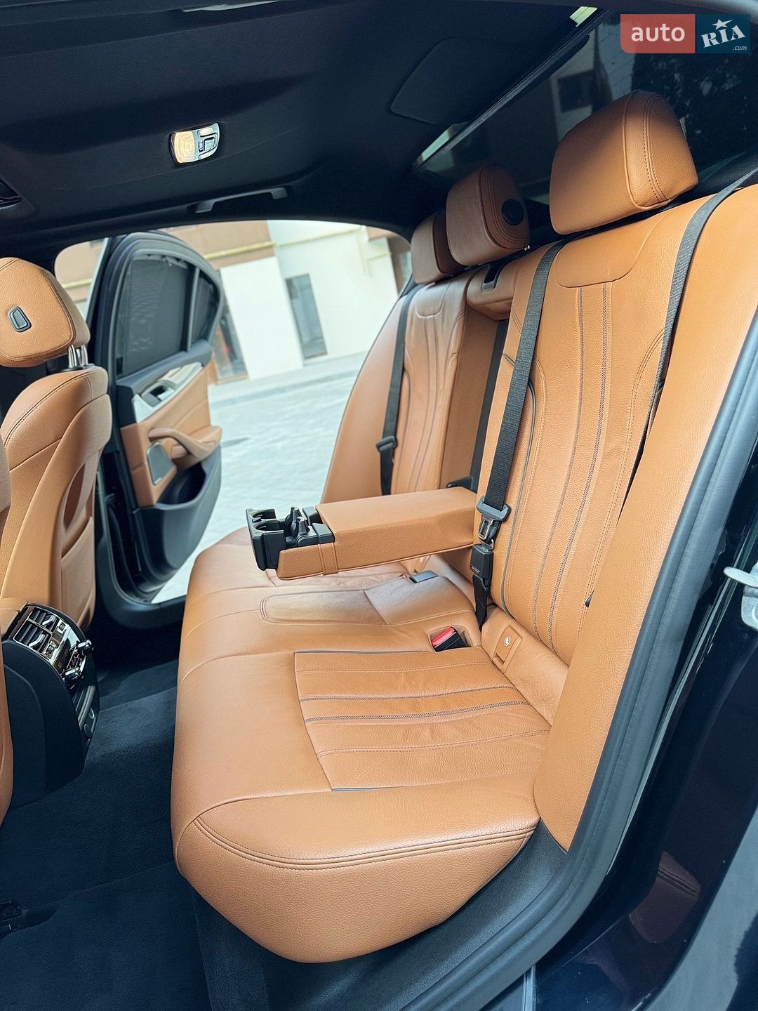 BMW 5 Series 2017 VIN WBAJA7C37HG905044 фото оголошення 100 з 122